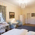 Château Hotel 4*