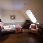 Hotel Chateau 4*