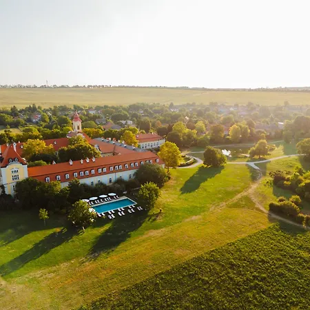 Chateau 4*