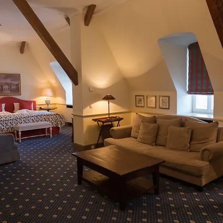 Chateau 4*