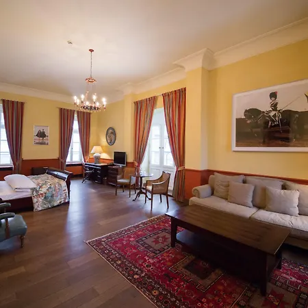 Отель Chateau
