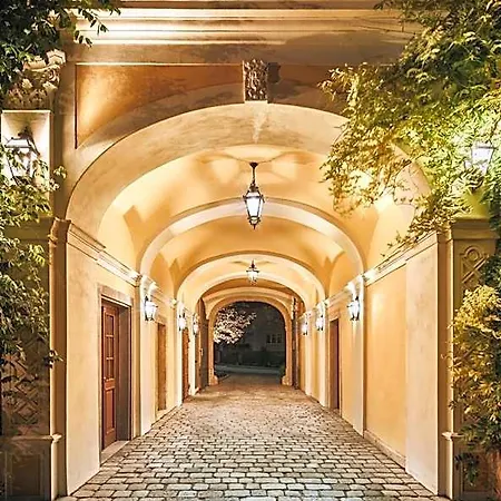 Chateau Hotel 4*