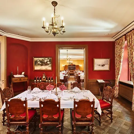Hotel Chateau 4*