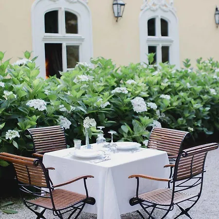 Hotel Chateau 4*